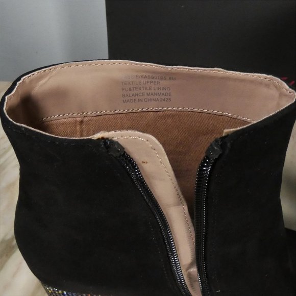 NiB SPARKLING Heels! Fun! Fabulous! Betsey Johnson Kassie Fashion Boot 8 Black - Picture 10 of 11